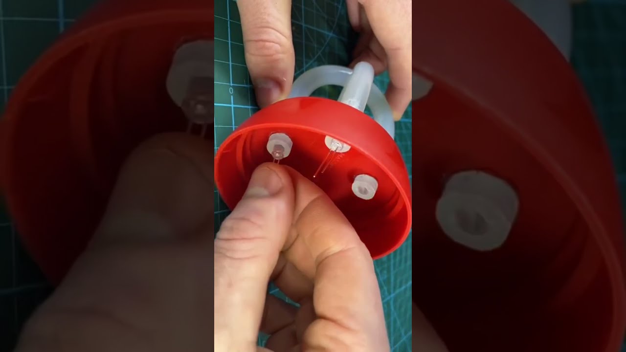 что подарить девушке на