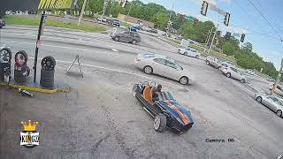 Didn't Yield To Oncoming Traffic | SUV vs SUV Crash by Tire Kingz 360 views 2 years ago 33 seconds