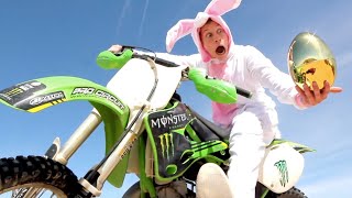 EXTREME DIRT BIKE EGG HUNT