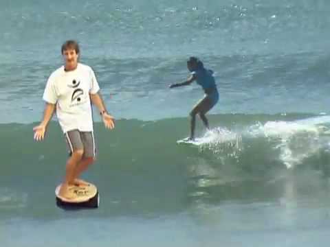 Longboard Surfing Indo Board