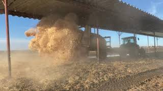 Straw Spreader