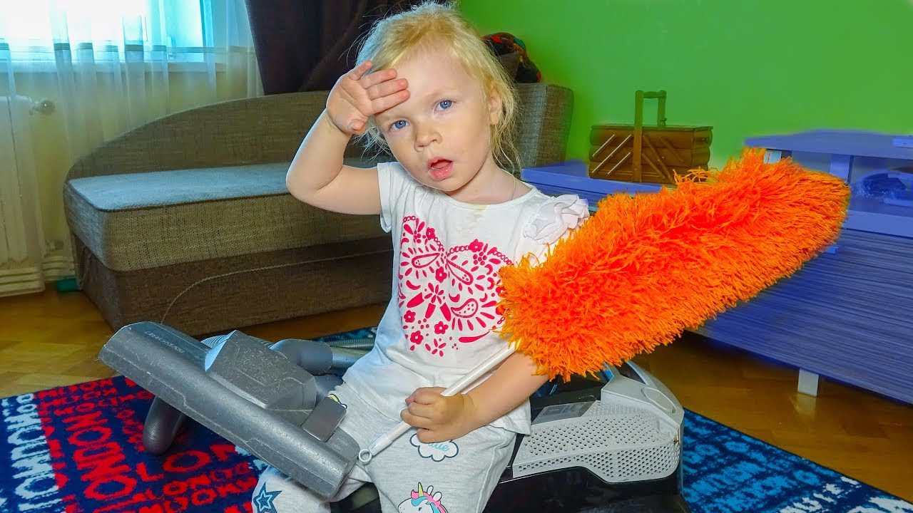 Софунья шалунья где живет. Софуня. Мама БРОС шоу. Софийка шалунья. СОФУНЬЯ малафасунья