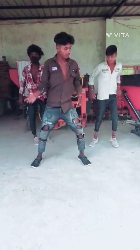 holi me adhar card banata