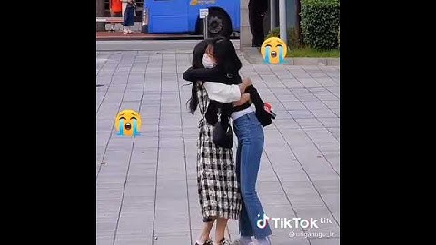 Yuri and Eunbi [Izone]