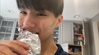 Biting aluminum foil without discomfort