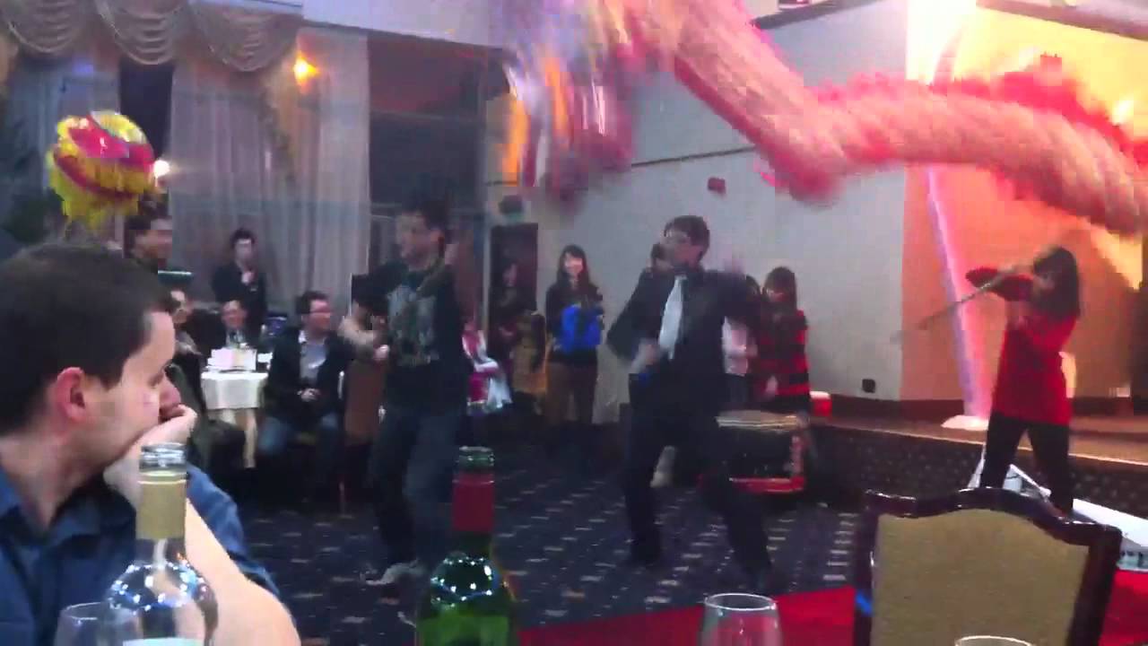 Chinese new year Chinese New Year: Dragon Dance - YouTube