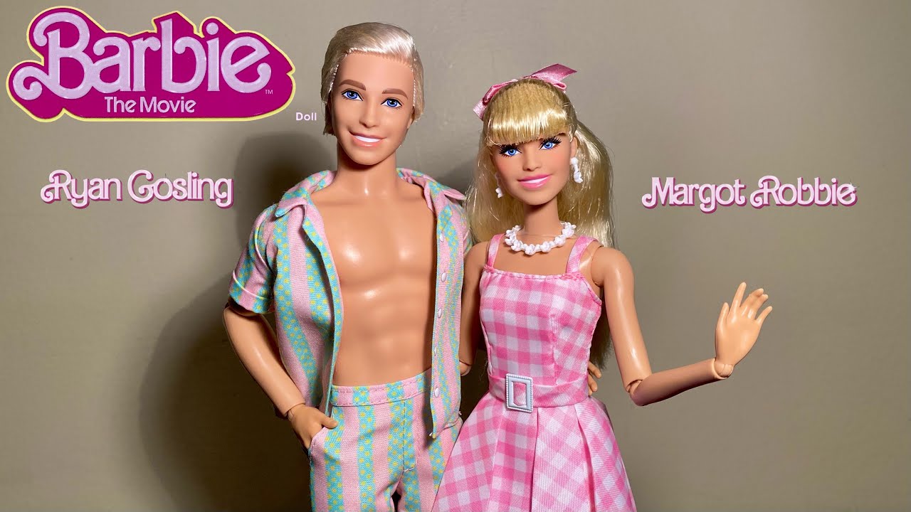 Barbie™ The Movie (Barbie® Pink Gingham & Ken® Beach Dolls) 