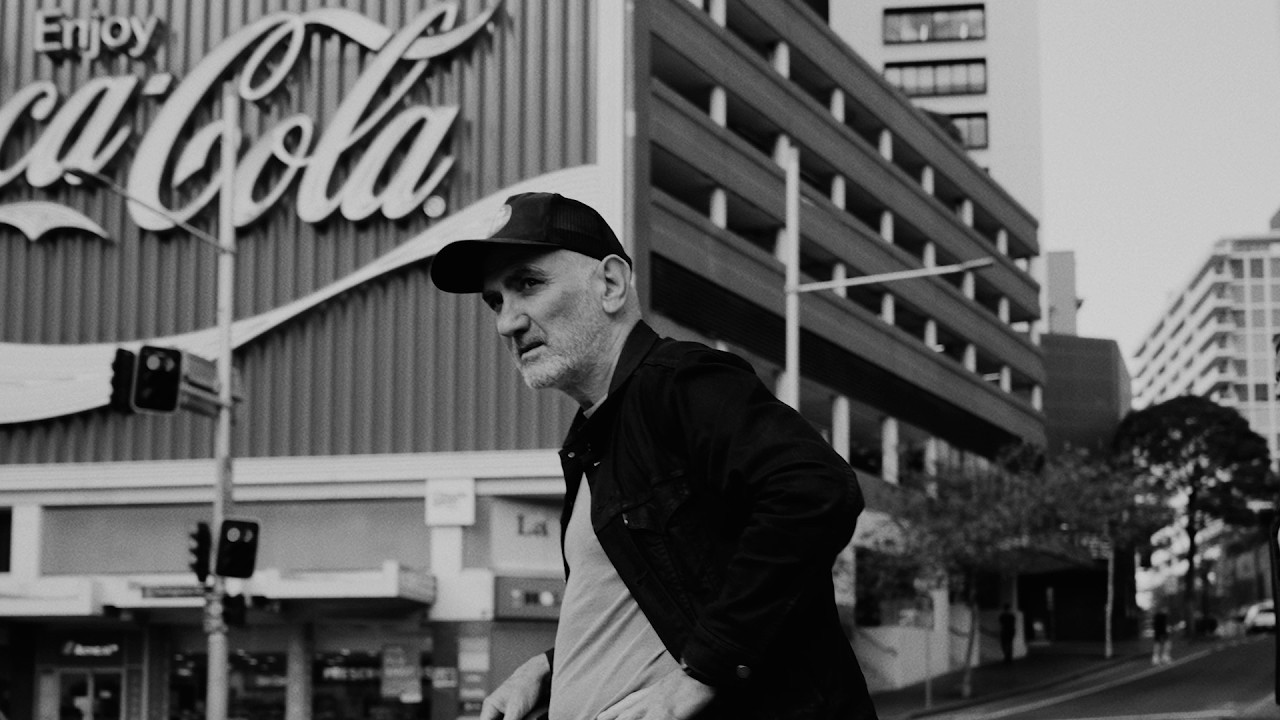 Paul Kelly's Return to Kings Cross auf YouTube ansehen Paul Kelly's Return to Kings Cross auf YouTube ansehen