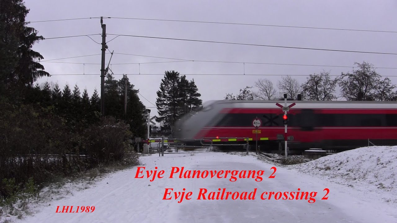 Evje Planovergang 2 / Evje Railroad crossing 2