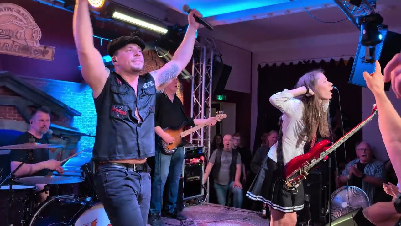 The ACDCs Tribute Band -15- High Voltage (2025 Live@Kultbahnhof Gifhorn)