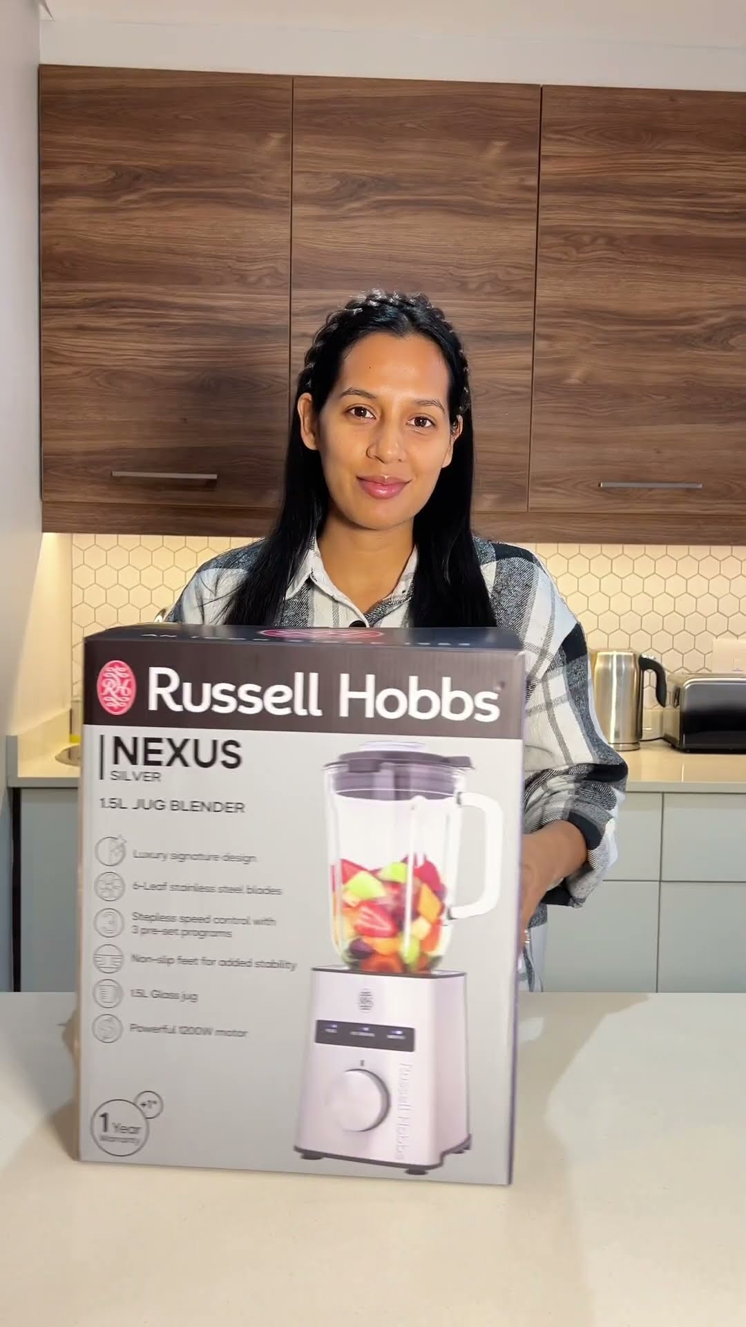 アリスです。Russell Hobbs Have you seen the new Russell Hobbs Nexus range? - YouTube