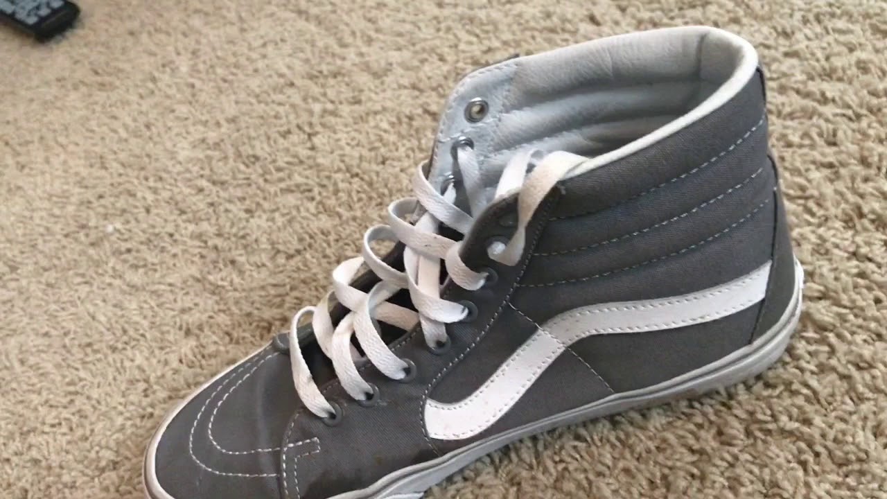 How to clean the white bottom of vans - YouTube