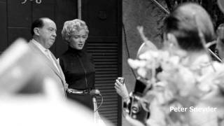 Marilyn Monroe & Joe Dimaggio - The missing LIFE Photo"s of the divorce ( RARE )