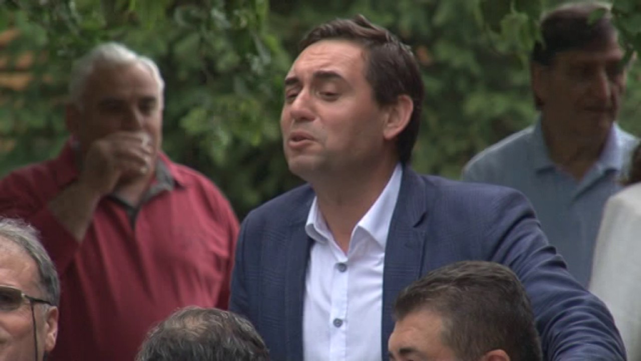 Kafana na brdu - otvaranje