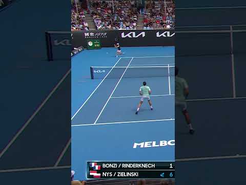 STUNNING doubles rally!
