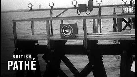 Selected Originals News From U.S.A. Flashing Home Aka New Approach Lights (1956)