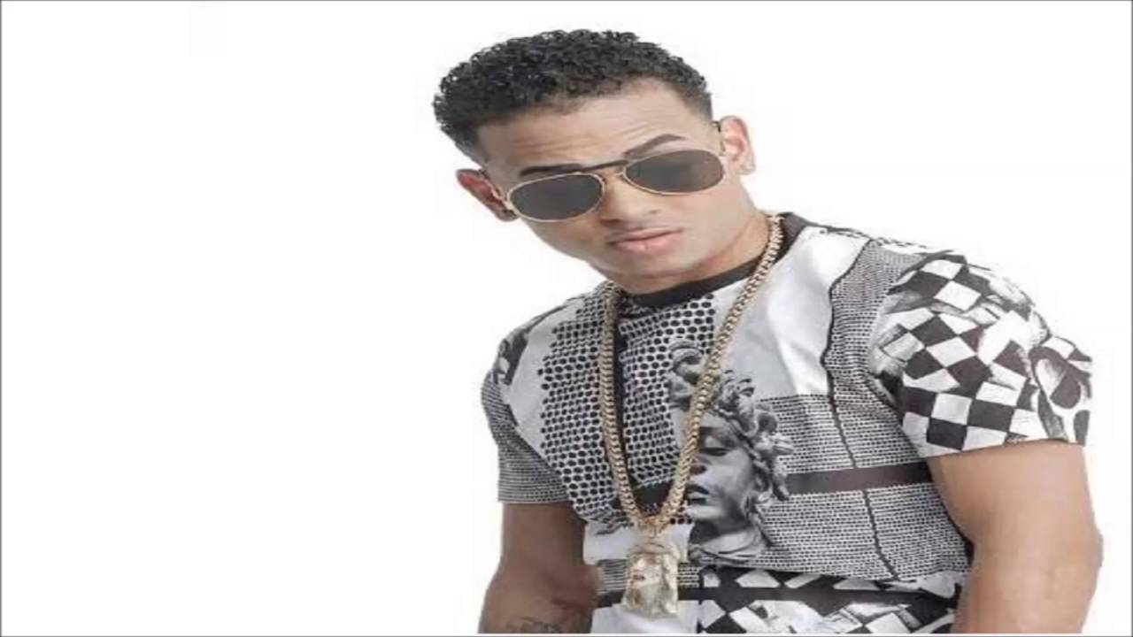 Ozuna - Te Vas 2.5 (Official Music) REGGAETON 2016 video to gif