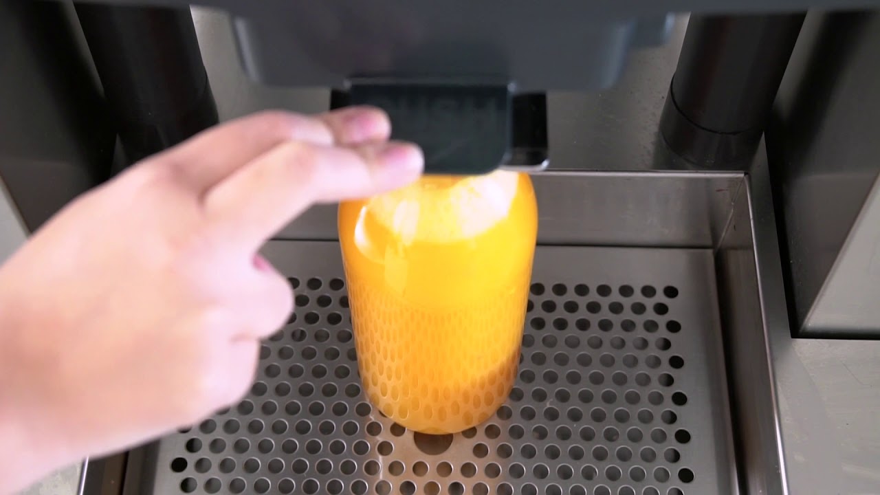 Squeezing with Z40 Nature Adapt Multifruit Range