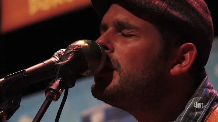 Gregory Alan Isakov - "Evelyn" (eTown webisode #340)