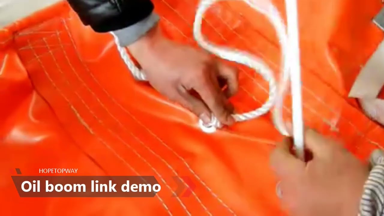 What is the basic structure of oil boom？