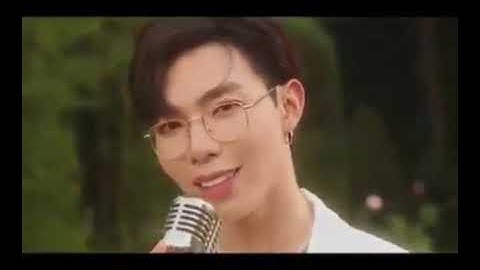 Một chiếc chiếc clip nhân dịp "Chạy Về Khóc Với Anh" tròn 1 tủiiiii ♥🎂