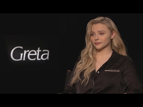 Video: Tasapeli: Chloe Grace Moretz Vs.Rowan Blanchard