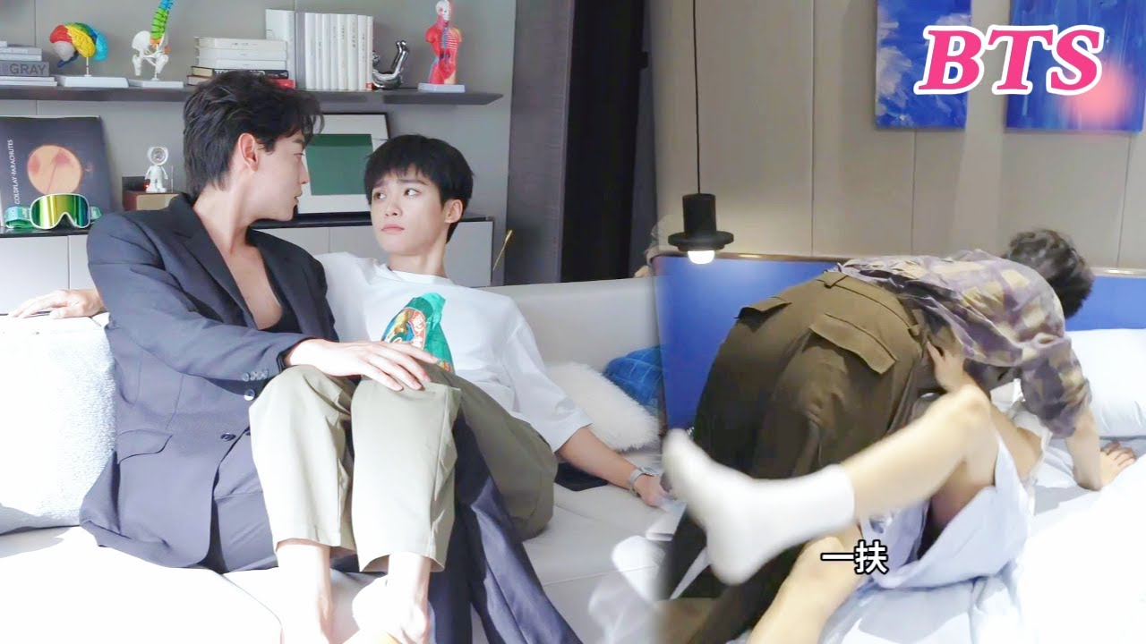 Фансервис? Чи обнял Да Бао с планом! Затем прижал к кровати и целует без конца! 💥