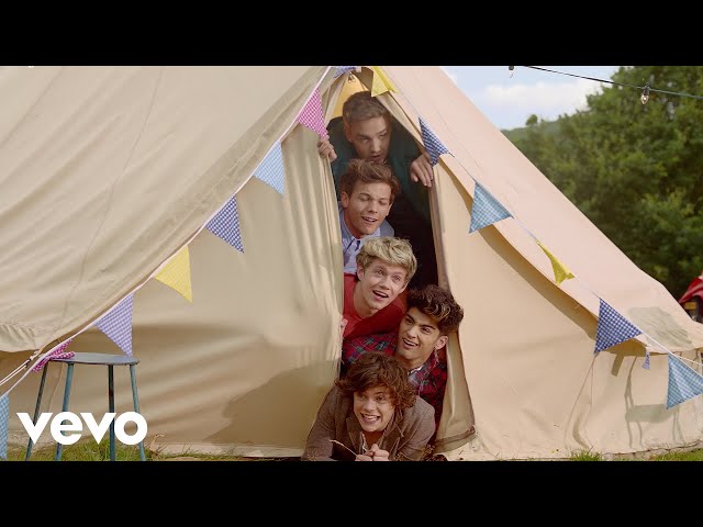 One Direction - Live While We're Young (Official 4K Video) class=