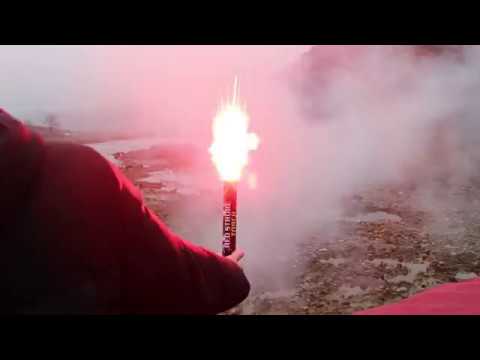 TKF242 ФУТБОЛЬНЫЙ МЕРЦАЮЩИЙ ФАЕР RED 90 секунд - YouTube