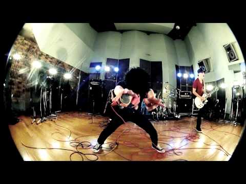 ONE OK ROCK - NO SCARED [Official Music Video]