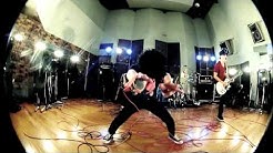 ONE OK ROCK - NO SCARED [Official Music Video]  - Durasi: 4:10. 