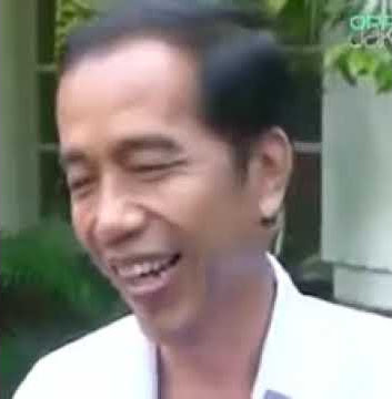 video Pak Jokowi ketawa