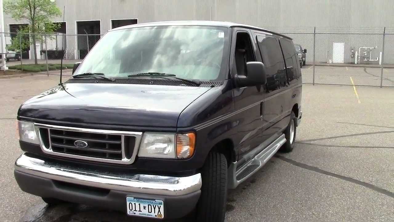 2003 Ford Econoline Van w/ Waldoch 