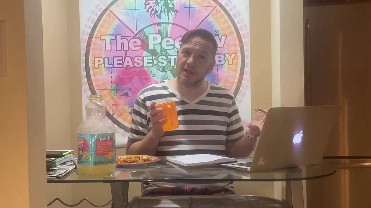 Peeew! #564 -  Michael on his Own - Check out the new apartment!