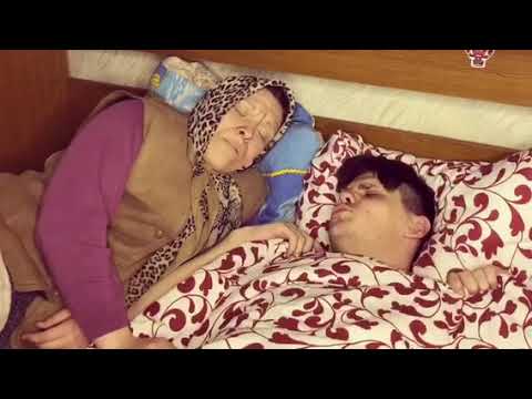 Бабка внучка видео. Бабушка и внук вайны. Ган 13 бабушка и внук. Кыргызские бабушки и внуки.