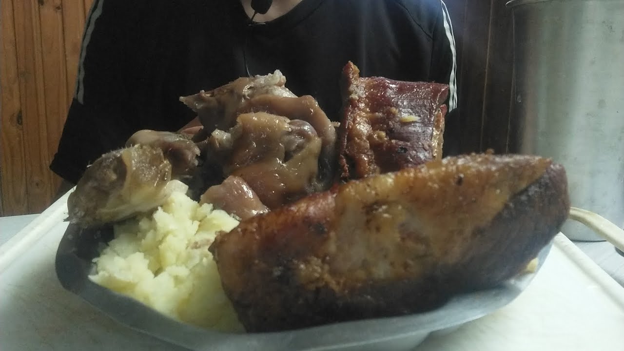 ASMR pechito patita de cerdo 🐖 con puré....