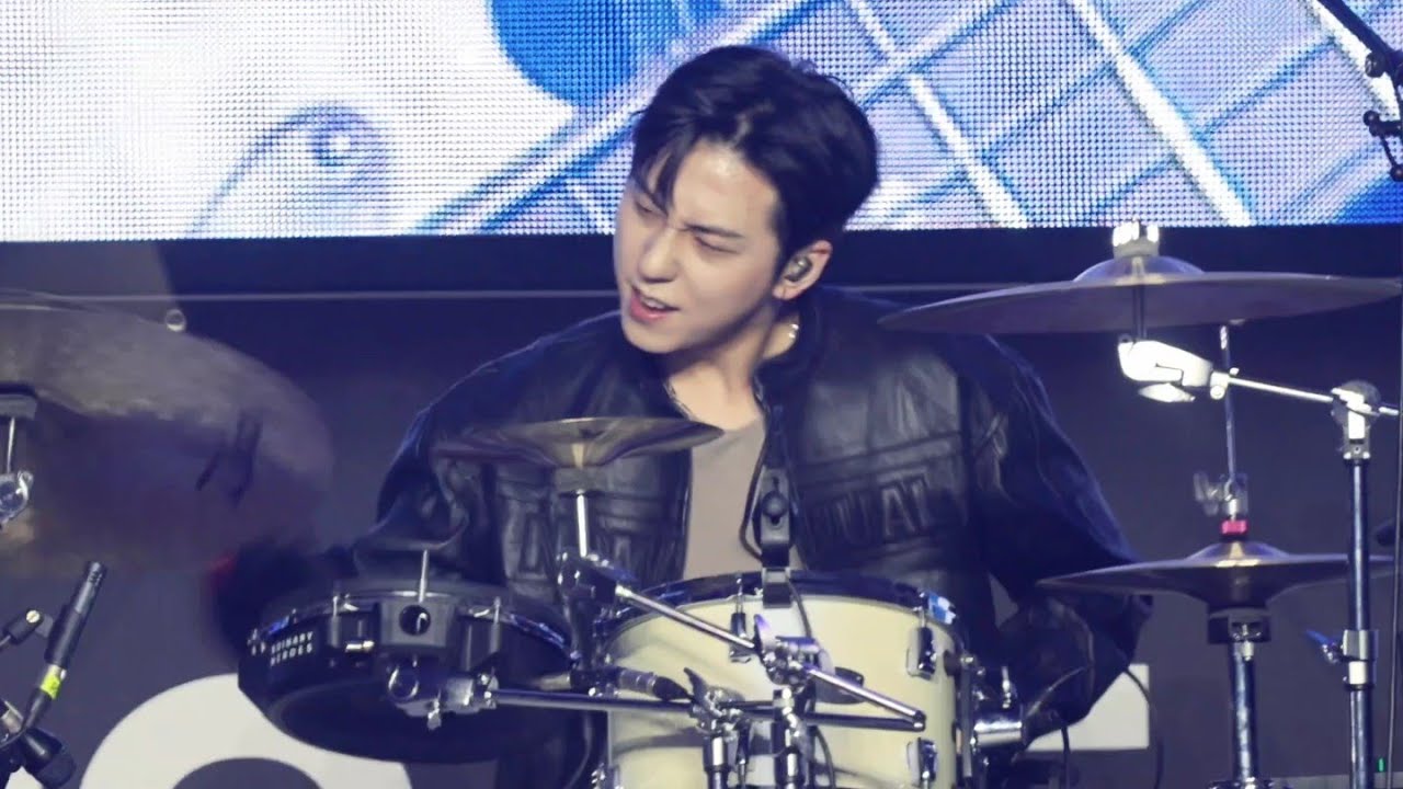 260201 Man in the Box 엑스디너리히어로즈 건일 직캠 Xdinary Heroes Gunil Focus | FIRST MUSIC STATION