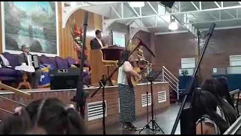 Hna Ada Figueroa Saluda a nuestro Pastor