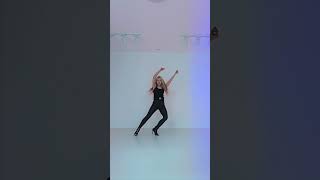 Bee-hind my "River" Dance Cover #Itzy #Yeji #shorts