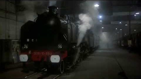 Murder on the Orient Express - Train departing