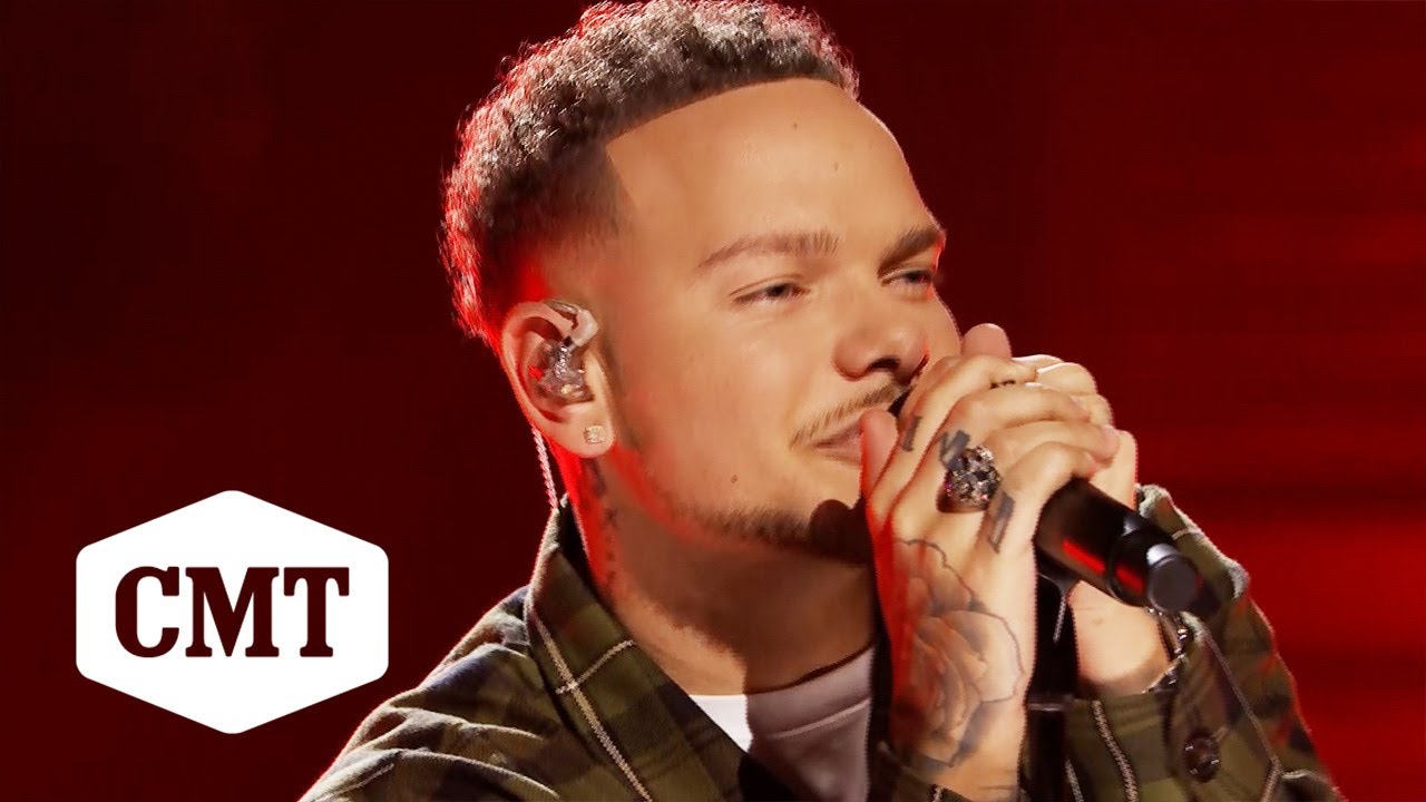 Kane Brown Performs “Bury Me in Georgia” | CMT Storytellers - YouTube