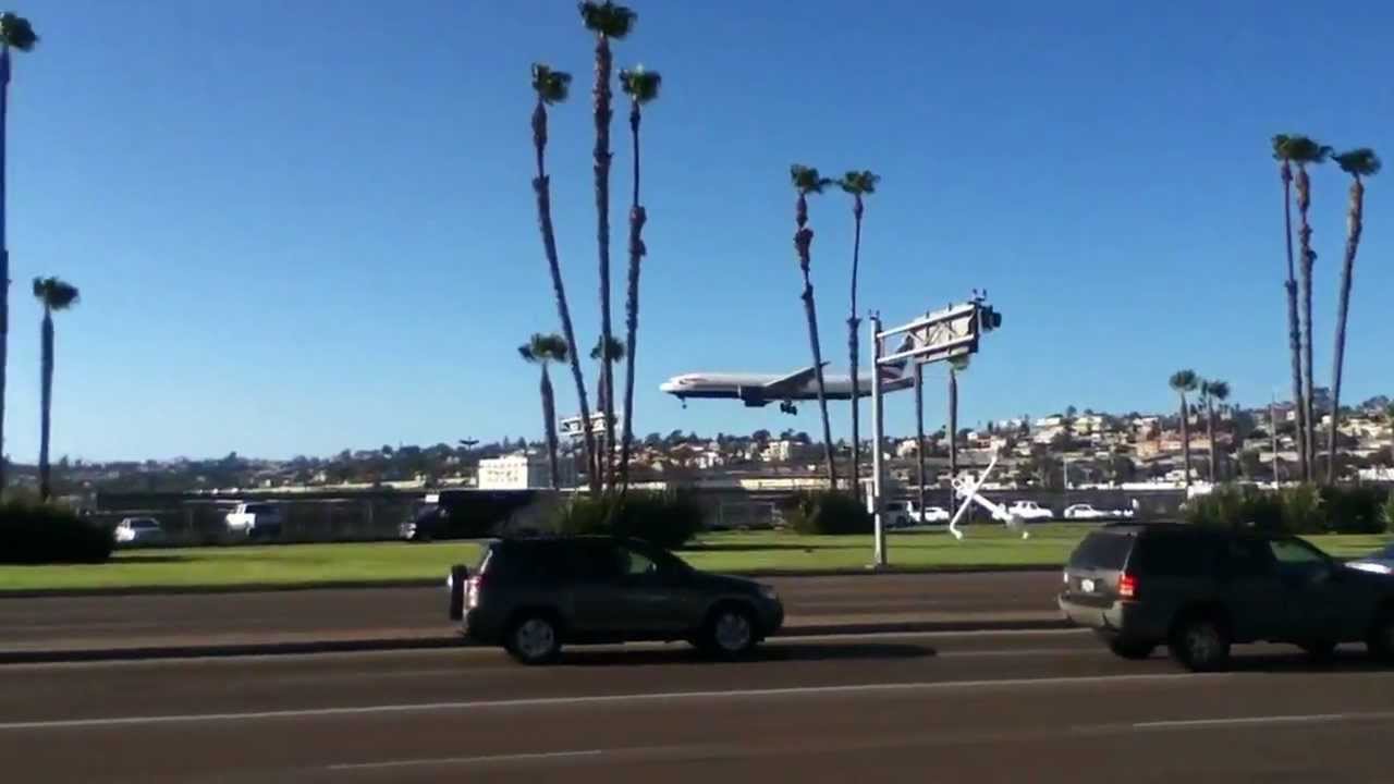 British Airways 777-200 (BA 273) Landing at SAN - YouTube