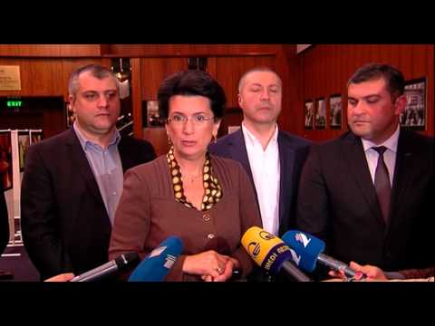 „მადლობა მინდა გადავუხადო ფოტორეპორტიორებს, რომლებმაც საკუთარი სიცოცხლის ფასად აღბეჭდეს სიმართლე