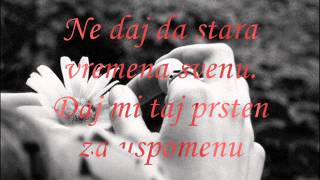 Video thumbnail of "Nada Topcagic - Prsten za uspomenu (text)"