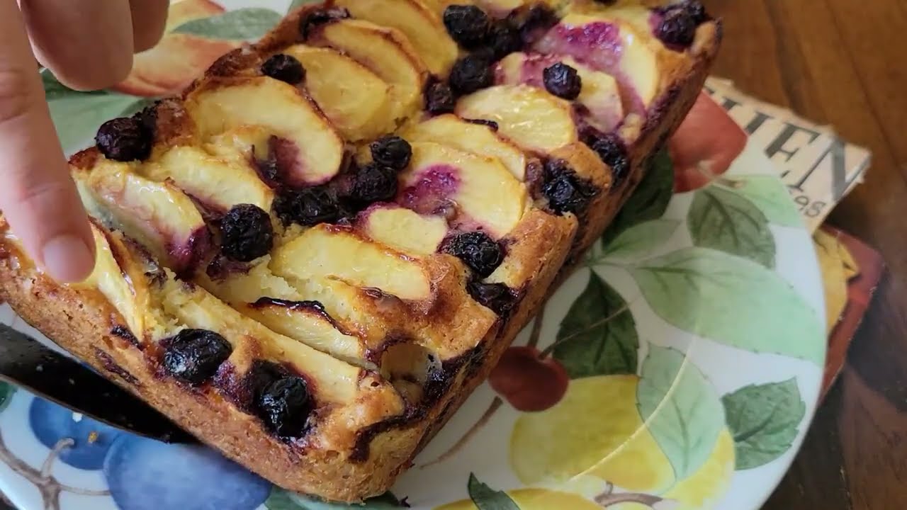 Apple Blueberry Cake