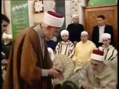 مفتي حلب أ د إبراهيم سلقيني رحمه الله تعالى أثناء تكريم قراء بلاد الشام في جامع أبي حنيفة النعمان
