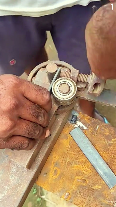 Alat tradisional untuk membengkokkan besi dengan mudah #shorts