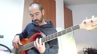 Video thumbnail of "Nothing But Thieves - Life's Coming in Slow (bass cover)"