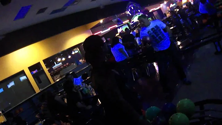 Laura Bowling
