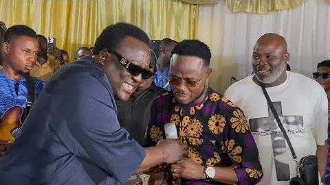 COLLABORATION BETWEEN OSUPA SAHEED AND BOYE BEST ON STAGE AT AFEEZ ABIODUN OWO MOVIE PREMIERE 